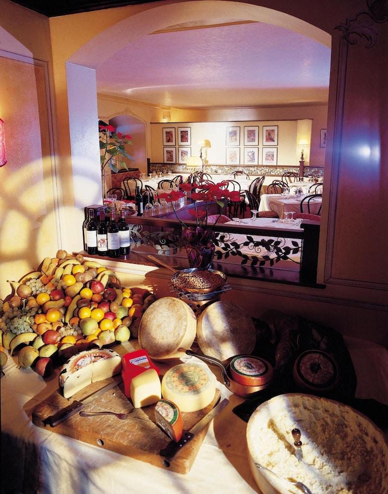 Hotel Club Relais Des Alpes Madonna エクステリア 写真