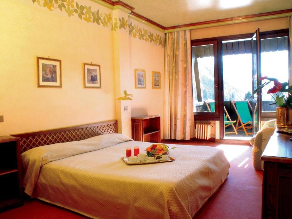 Hotel Club Relais Des Alpes Madonna エクステリア 写真