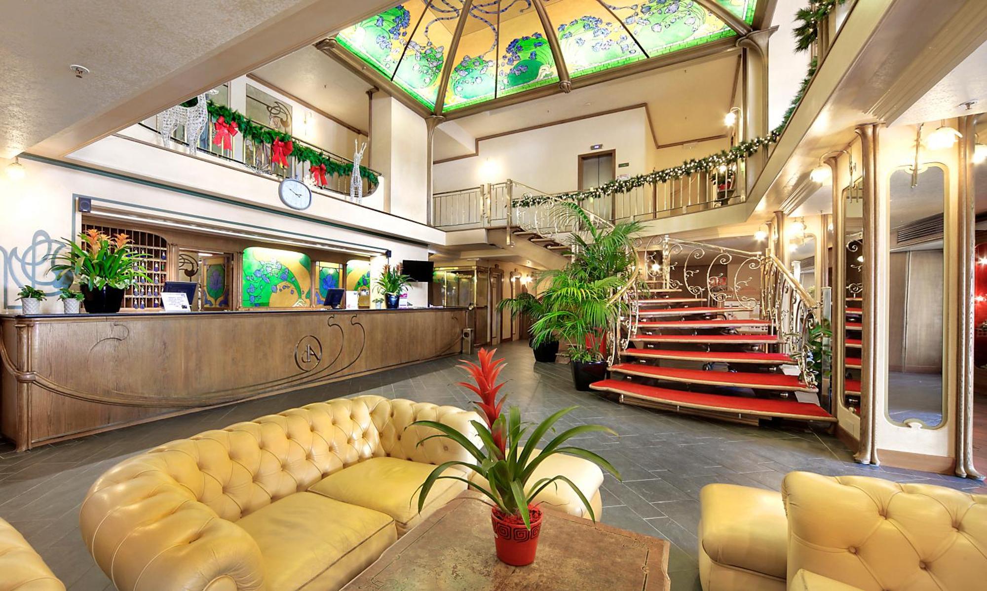 Hotel Club Relais Des Alpes Madonna エクステリア 写真