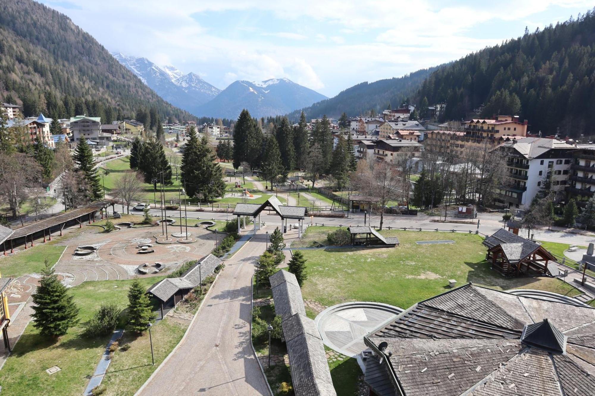 Hotel Club Relais Des Alpes Madonna エクステリア 写真